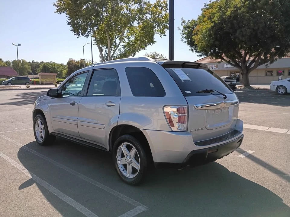 2005 Chevrolet Equinox - Image 6 of 10