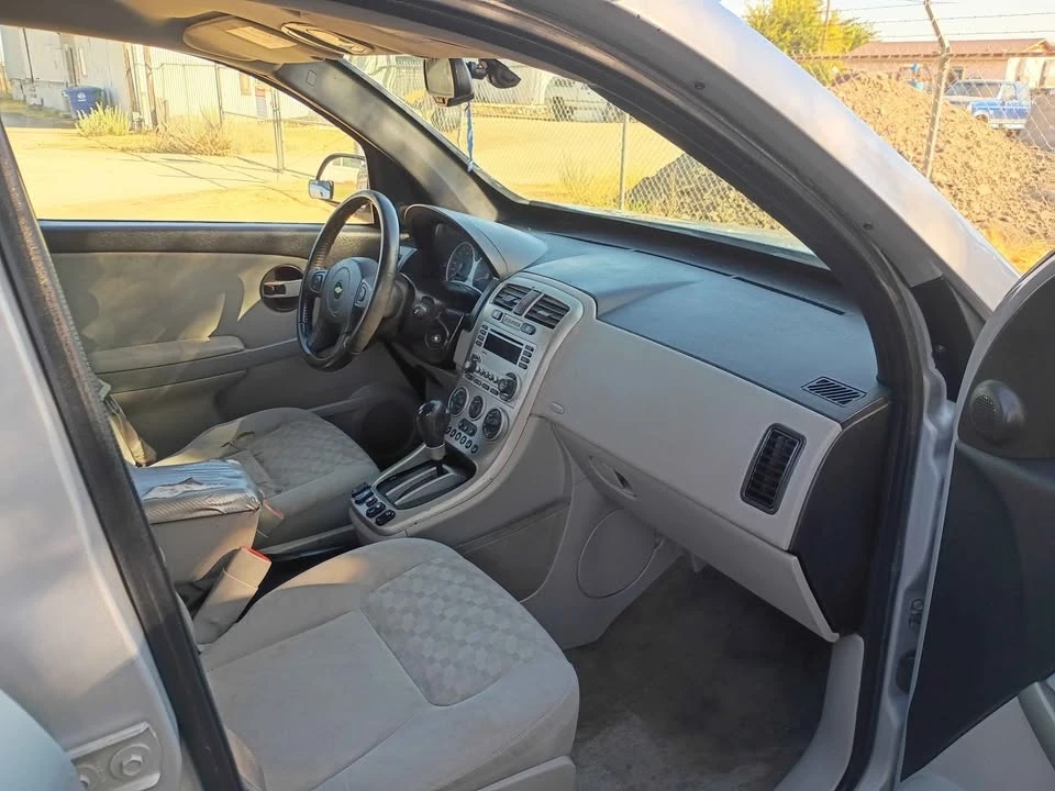 2005 Chevrolet Equinox - Image 7 of 9