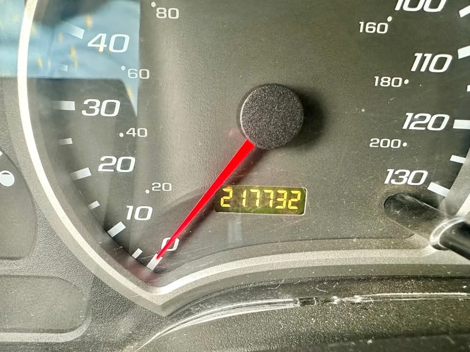 2005 Chevrolet Equinox - Image 9 of 10