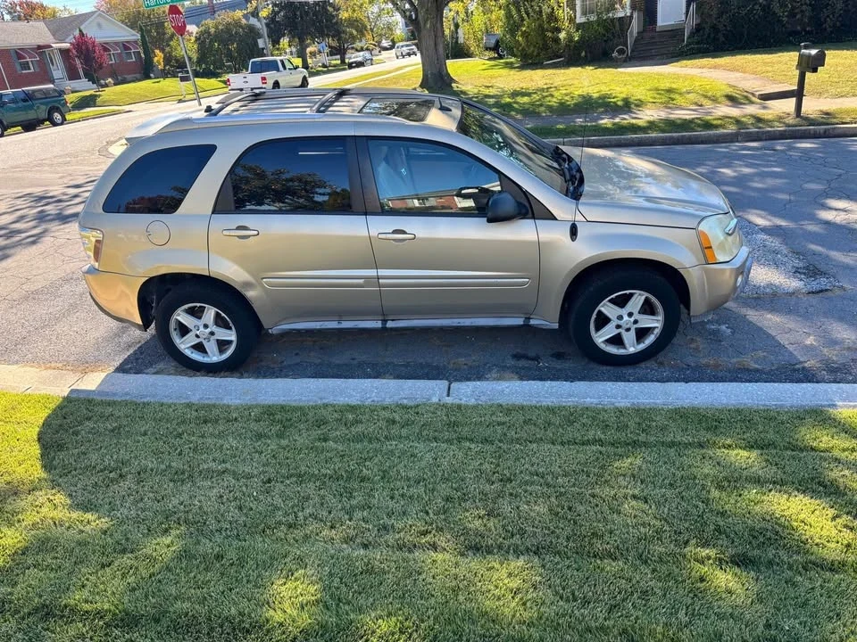 2005 Chevrolet Equinox - Image 4 of 10