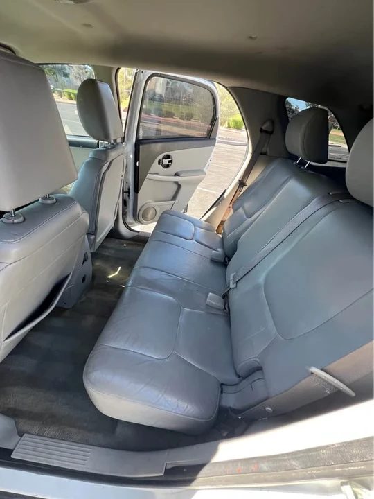 2005 Chevrolet Equinox - Image 14 of 17
