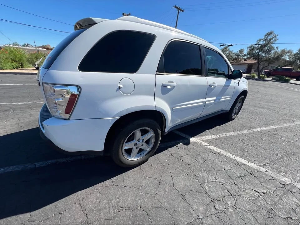2005 Chevrolet Equinox - Image 15 of 17