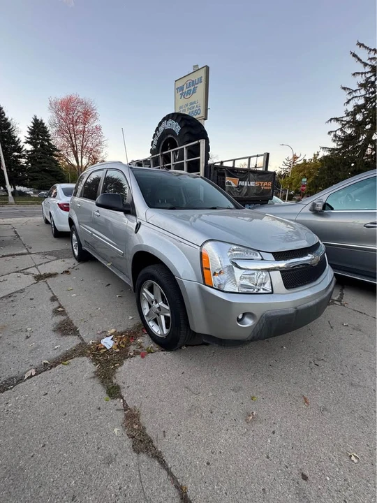 2005 Chevrolet Equinox - Image 6 of 10