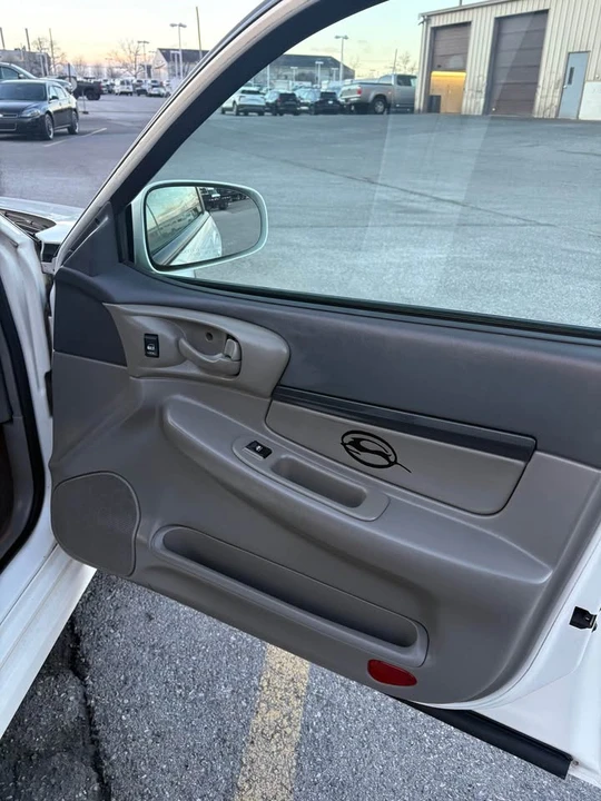 2005 Chevrolet Impala 8th Gen - Image 12 of 17