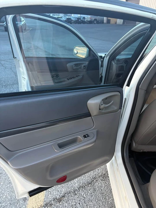 2005 Chevrolet Impala 8th Gen - Image 14 of 17