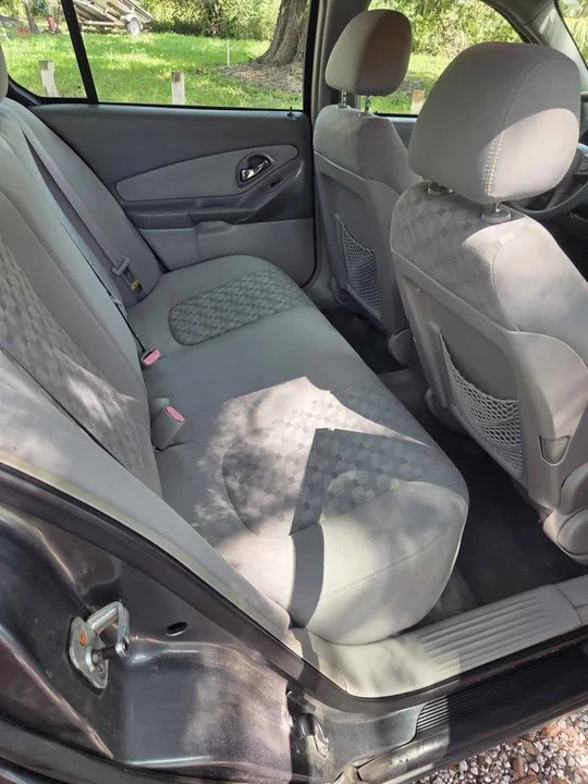 2005 Chevrolet Malibu - Image 10 of 11