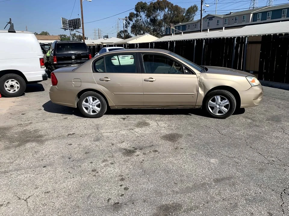 2005 Chevrolet Malibu - Image 3 of 8