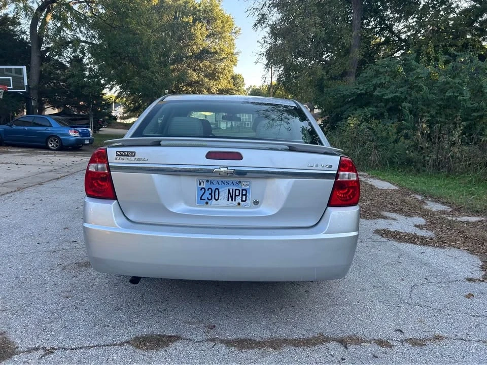 2005 Chevrolet Malibu - Image 12 of 12