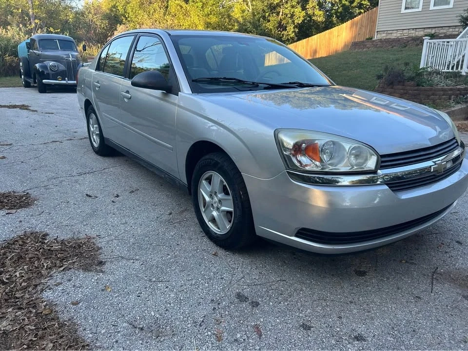 2005 Chevrolet Malibu - Image 7 of 12