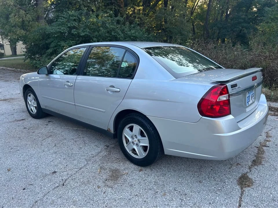 2005 Chevrolet Malibu - Image 6 of 12