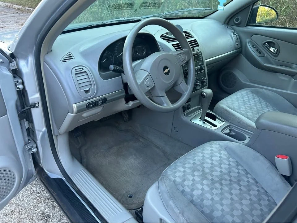 2005 Chevrolet Malibu - Image 5 of 12