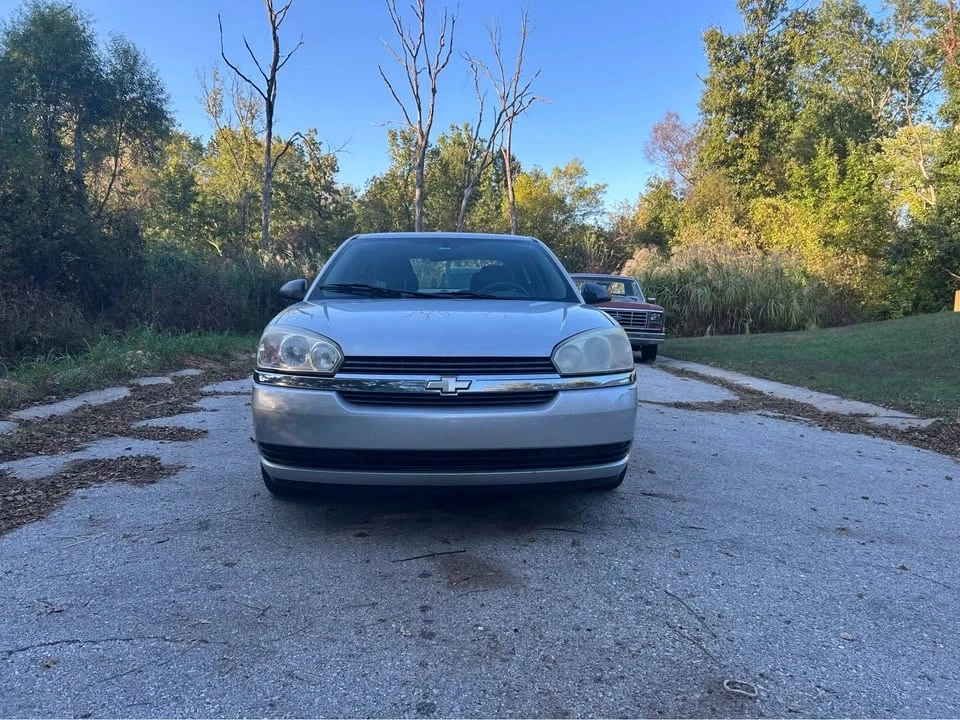2005 Chevrolet Malibu - Image 11 of 12
