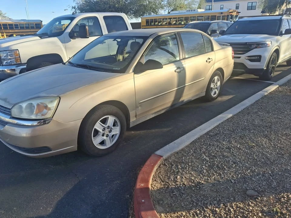 2005 Chevrolet Malibu - Image 9 of 14