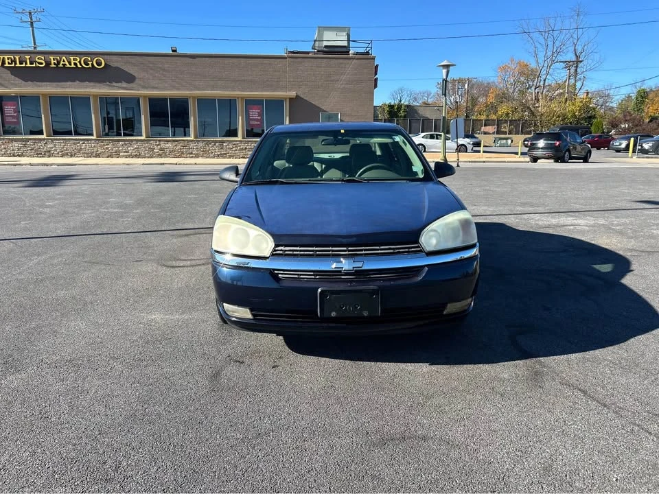 2005 Chevrolet Malibu - Image 2 of 11