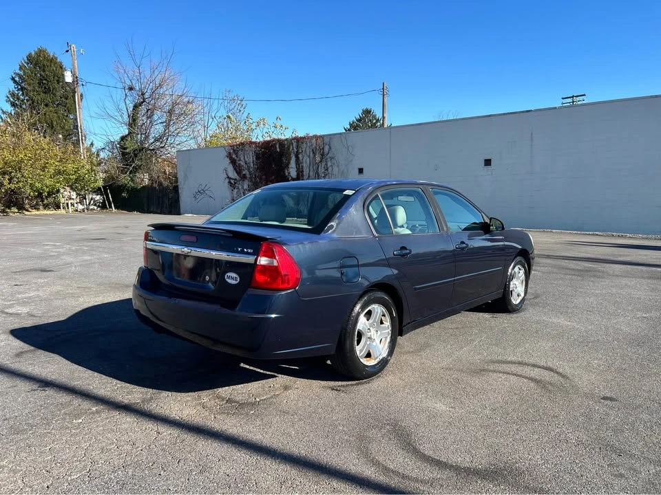 2005 Chevrolet Malibu - Image 5 of 11