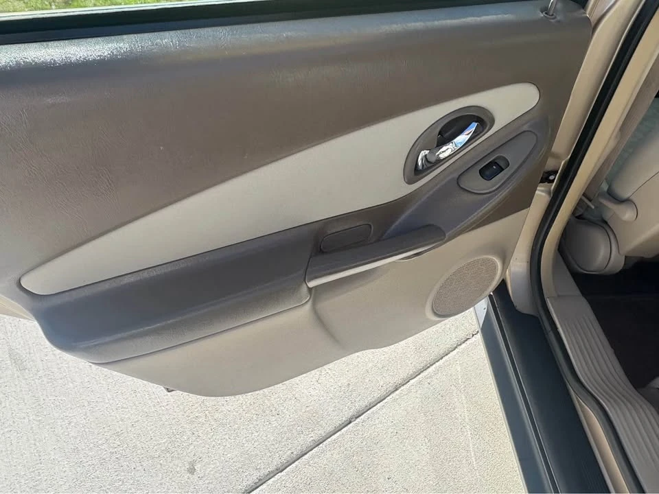 2005 Chevrolet Malibu - Image 7 of 9