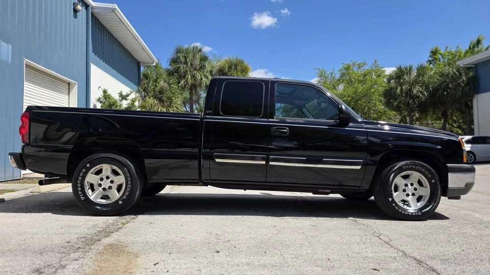 2005 Chevrolet Silverado 1st Gen - Image 3 of 15