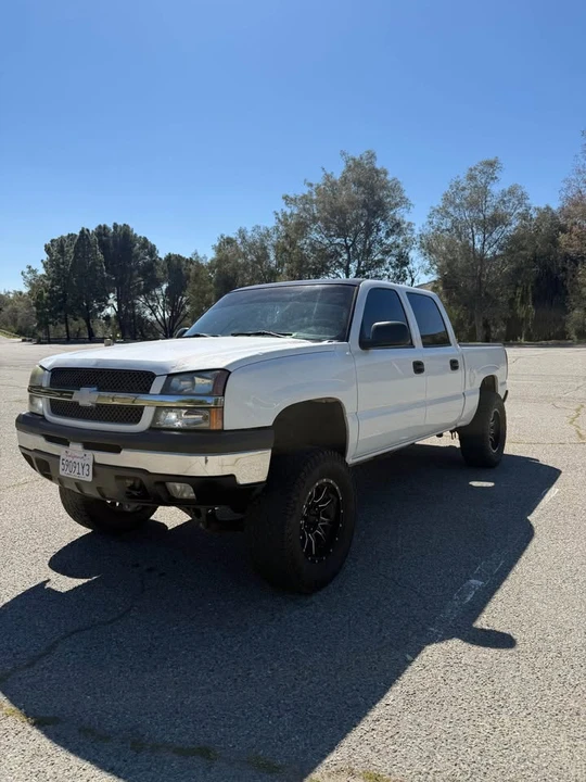 2005 Chevrolet Silverado 1st Gen - Image 2 of 13