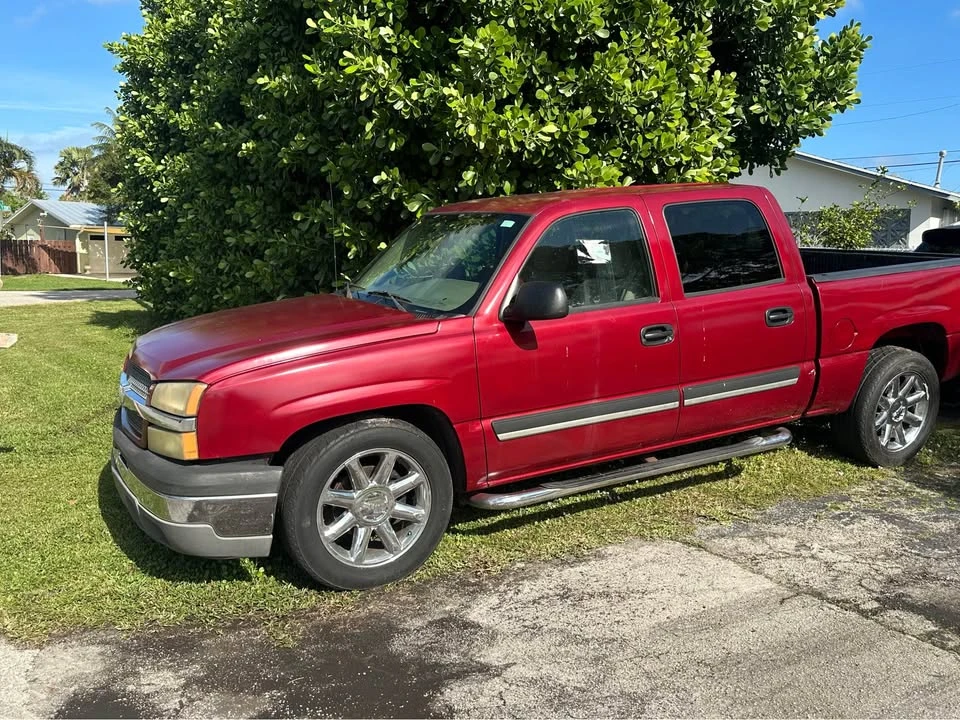 2005 Chevrolet Silverado 1st Gen - Image 2 of 13