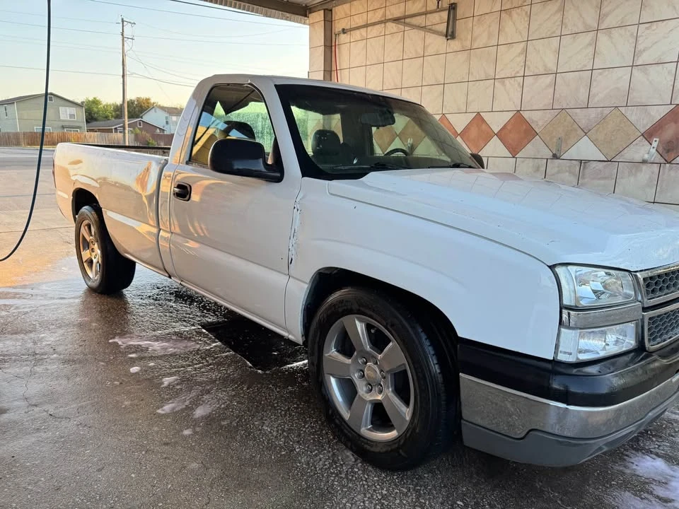 2005 Chevrolet Silverado 1st Gen - Image 2 of 12