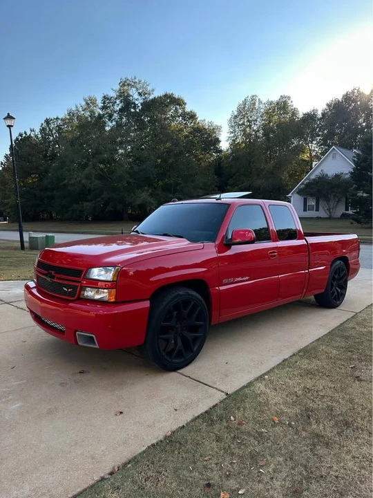 2005 Chevrolet Silverado 1st Gen - Image 2 of 11