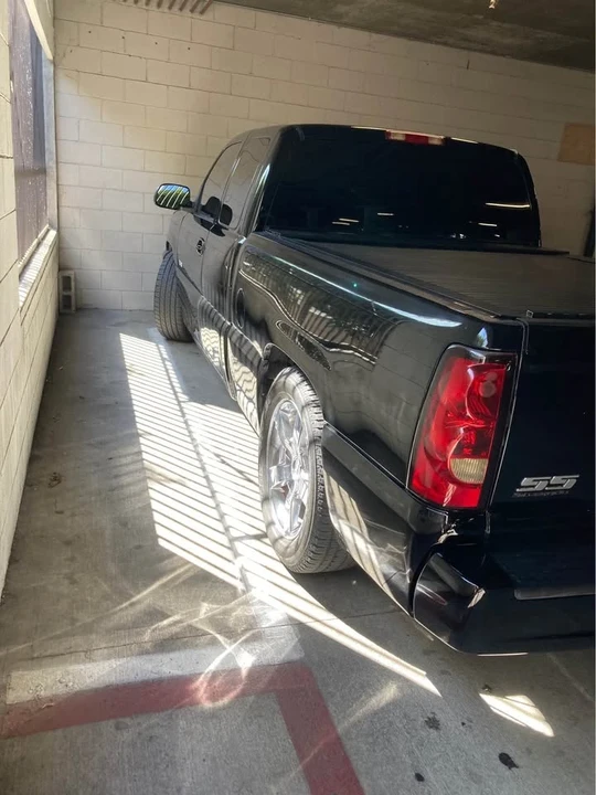 2005 Chevrolet SS - Image 4 of 15