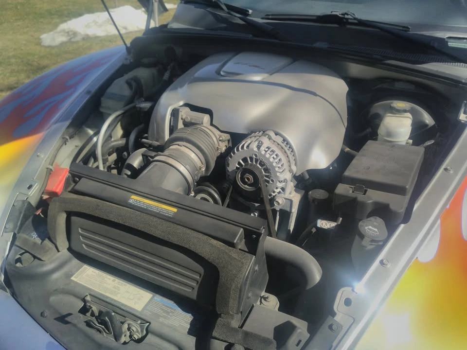 2005 Chevrolet SSR - Image 16 of 20