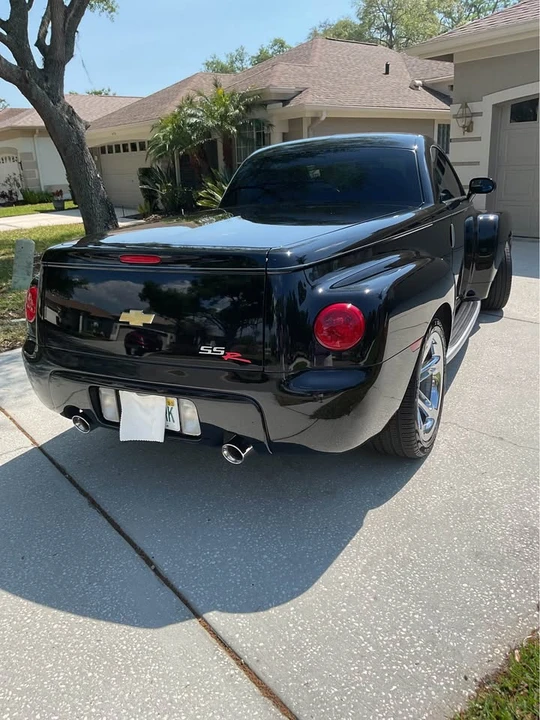 2005 Chevrolet SSR - Image 5 of 7