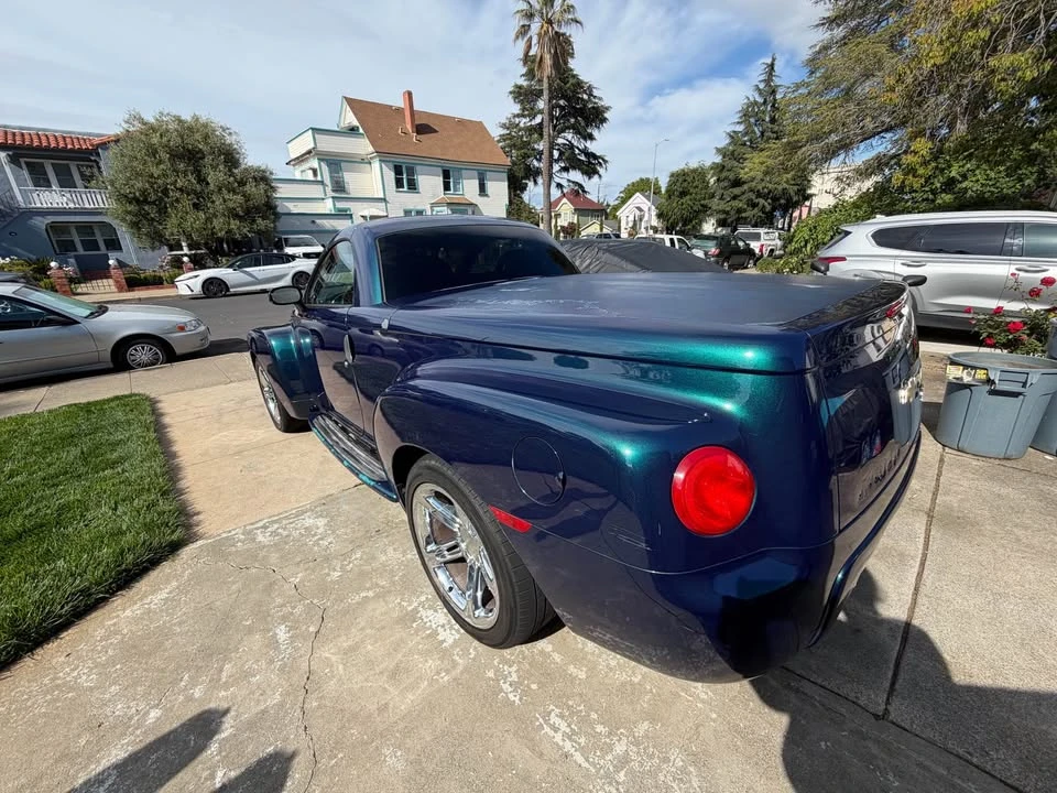 2005 Chevrolet SSR - Image 4 of 6