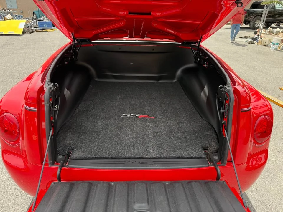 2005 Chevrolet SSR - Image 6 of 9