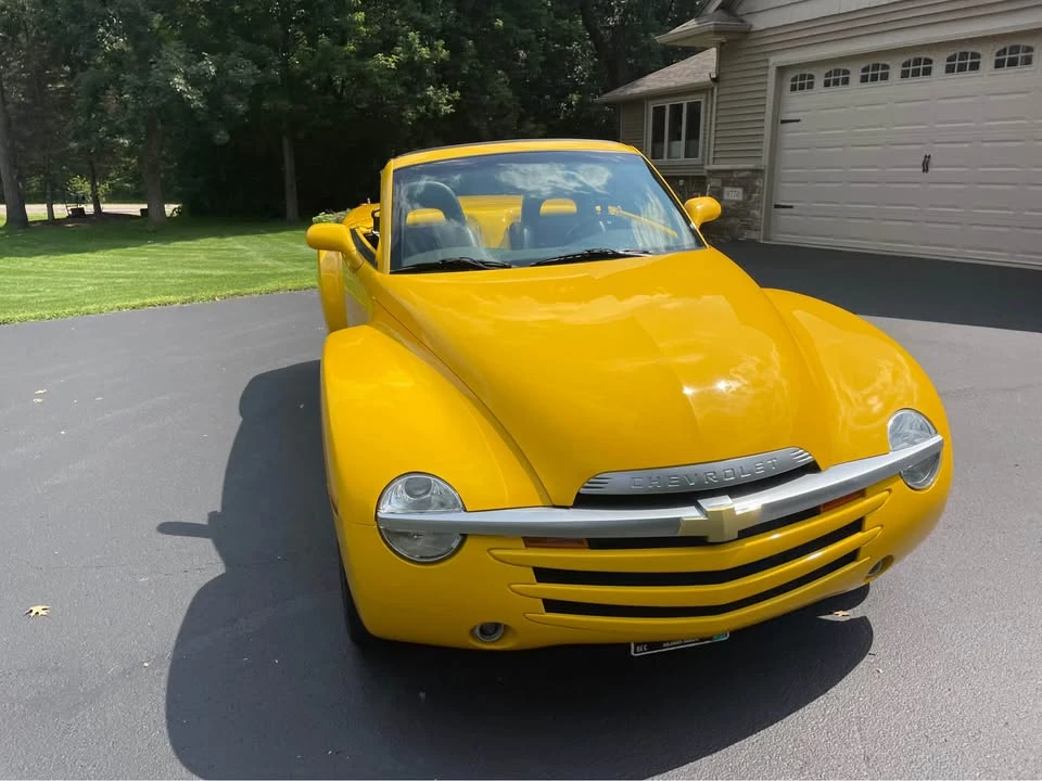 2005 Chevrolet SSR - Image 4 of 8