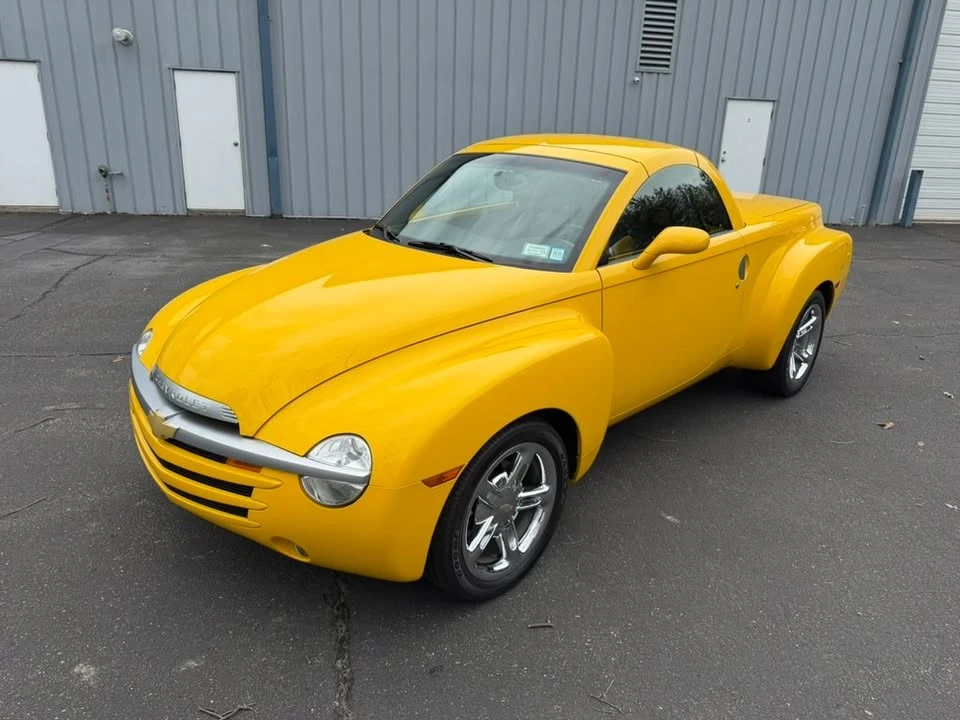 2005 Chevrolet SSR - Image 15 of 17