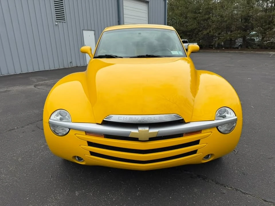 2005 Chevrolet SSR - Image 14 of 17