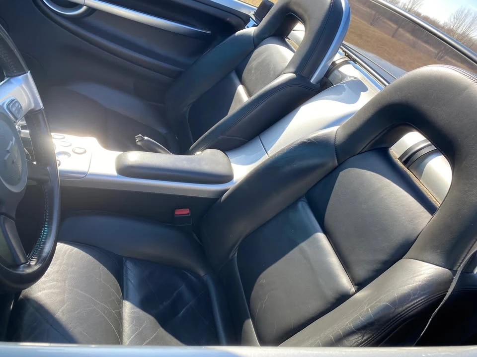 2005 Chevrolet SSR - Image 10 of 17