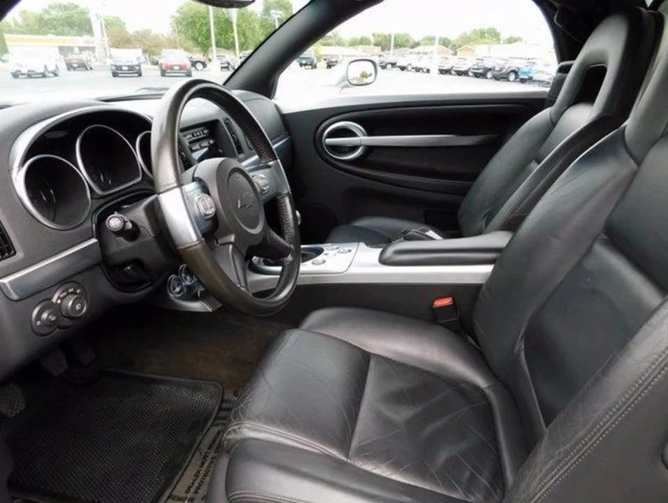 2005 Chevrolet SSR - Image 15 of 17