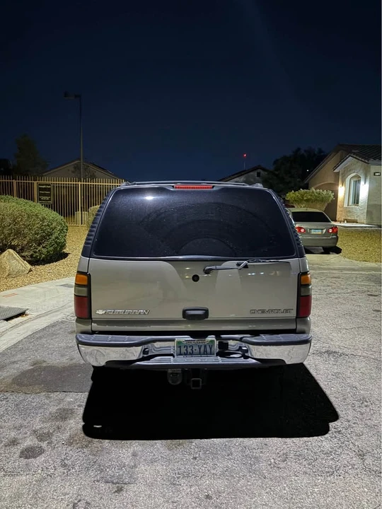 2005 Chevrolet Suburban 9th Gen - Image 4 of 4