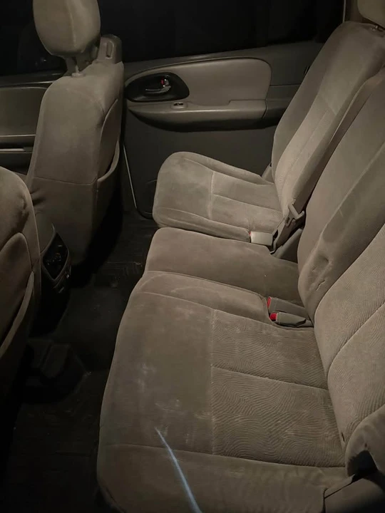 2005 Chevrolet Trailblazer - Image 8 of 10