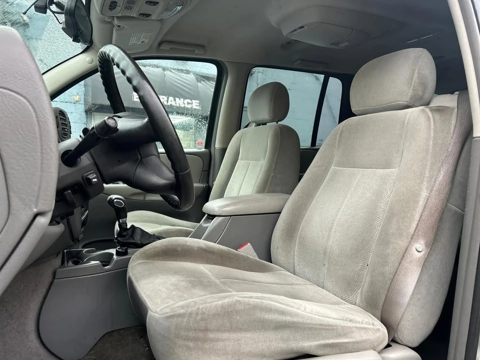 2005 Chevrolet Trailblazer - Image 12 of 19
