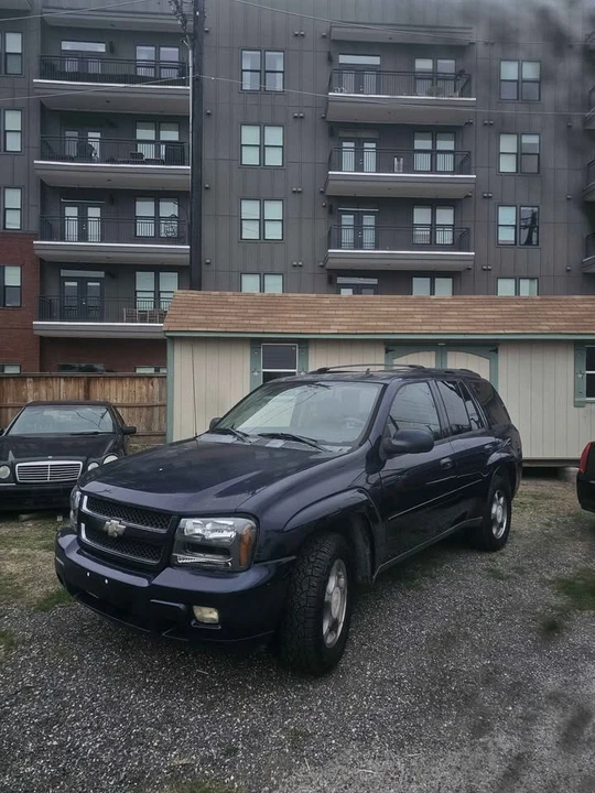 2005 Chevrolet Trailblazer - Image 3 of 3
