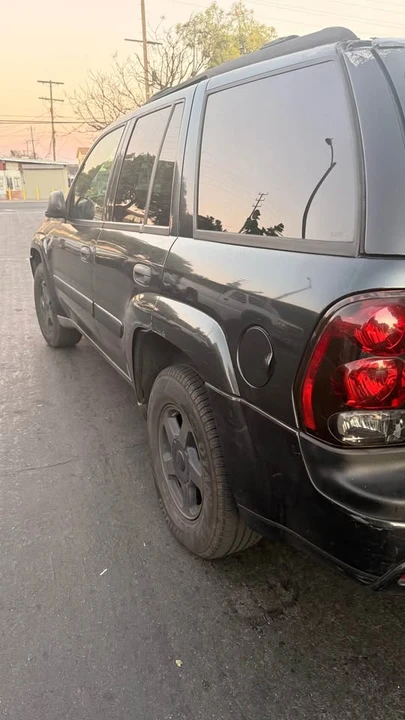 2005 Chevrolet Trailblazer - Image 4 of 11