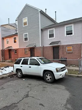 2005 Chevrolet TrailBlazer LS Sport Utility