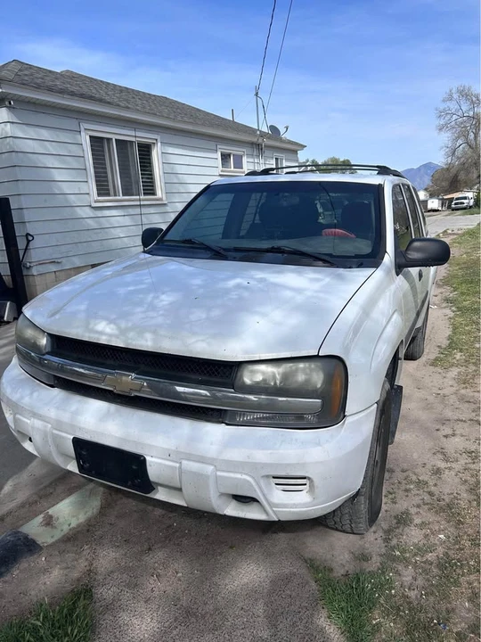 2005 Chevrolet Trailblazer - Image 2 of 5