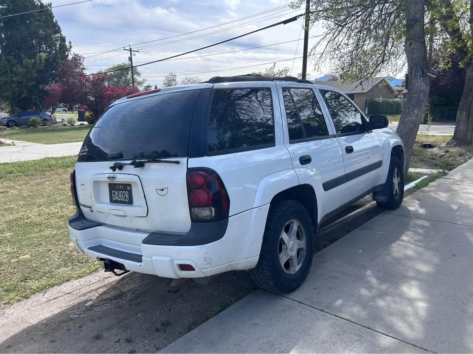 2005 Chevrolet Trailblazer - Image 4 of 5