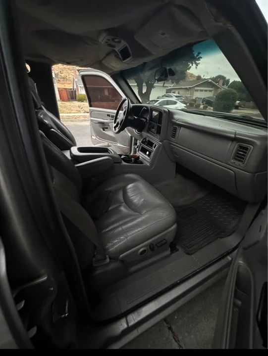 2005 Chevrolet Silverado 1st Gen - Image 3 of 4