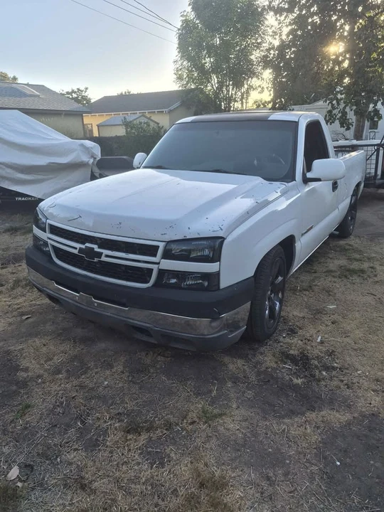 2005 Chevrolet Silverado 1st Gen - Image 2 of 5