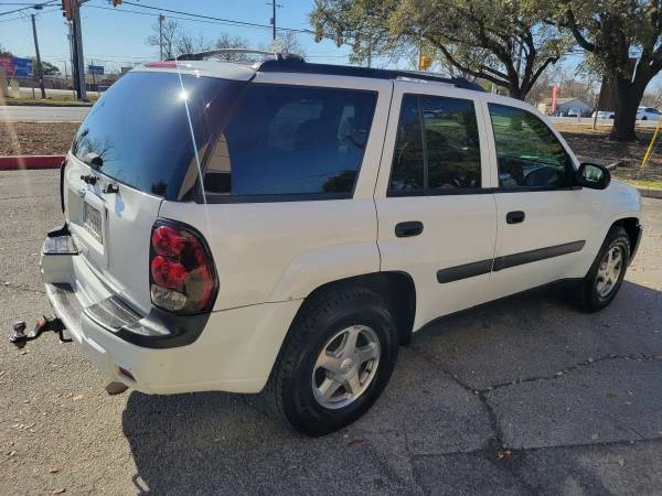 2005 Chevrolet Trailblazer - Image 2 of 5