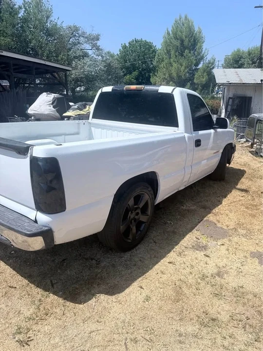 2005 Chevrolet Silverado 1st Gen - Image 2 of 8