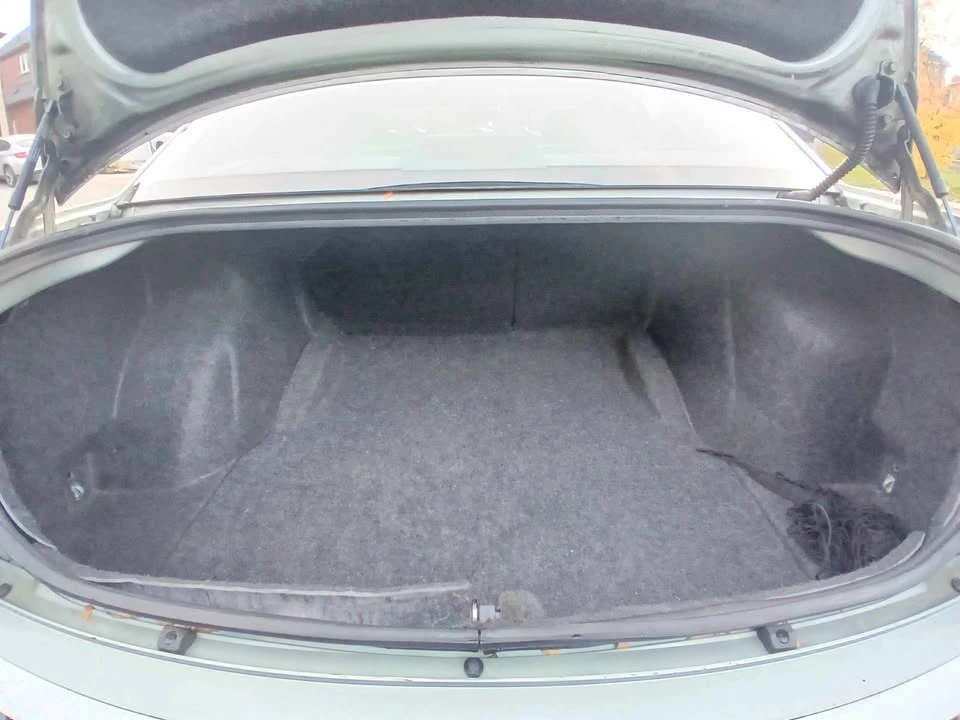 2005 Chrysler 300 (2005-2023) - Image 13 of 20