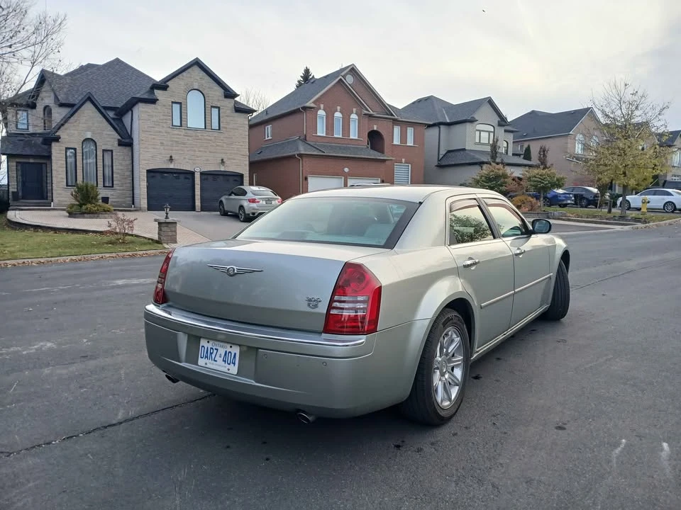 2005 Chrysler 300 (2005-2023) - Image 7 of 20