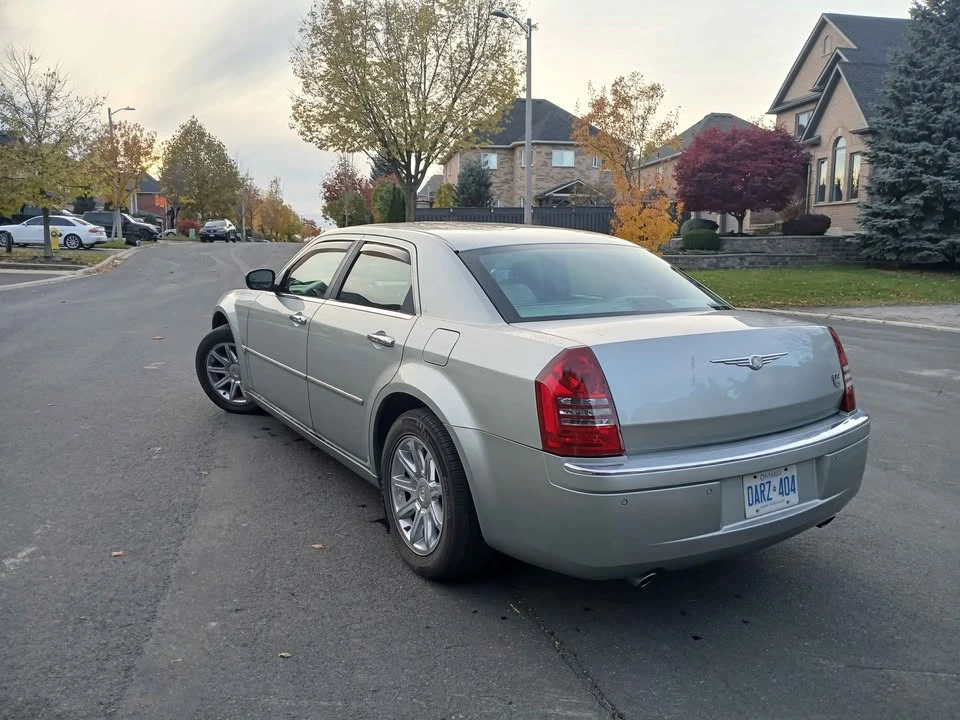 2005 Chrysler 300 (2005-2023) - Image 5 of 20